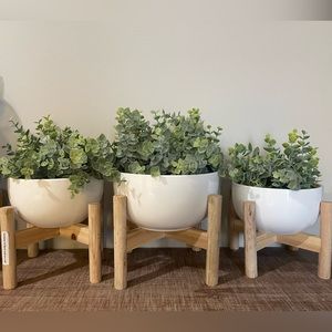 Hobby Lobby bowl and stand set (6 pieces)